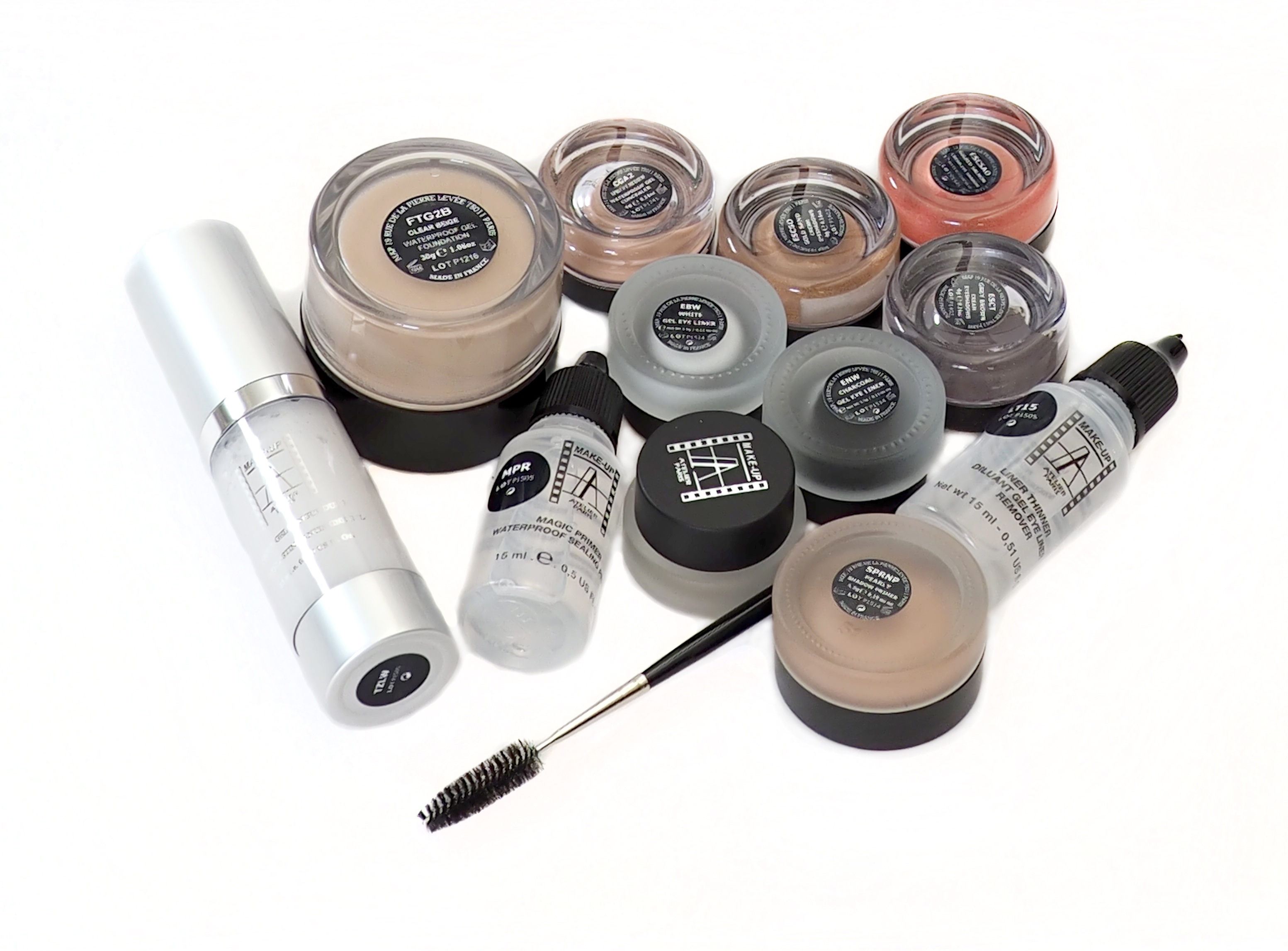 TRWAŁY MAKIJAŻ OKA